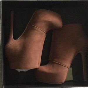 Viola Dark Nude Ankle Booties